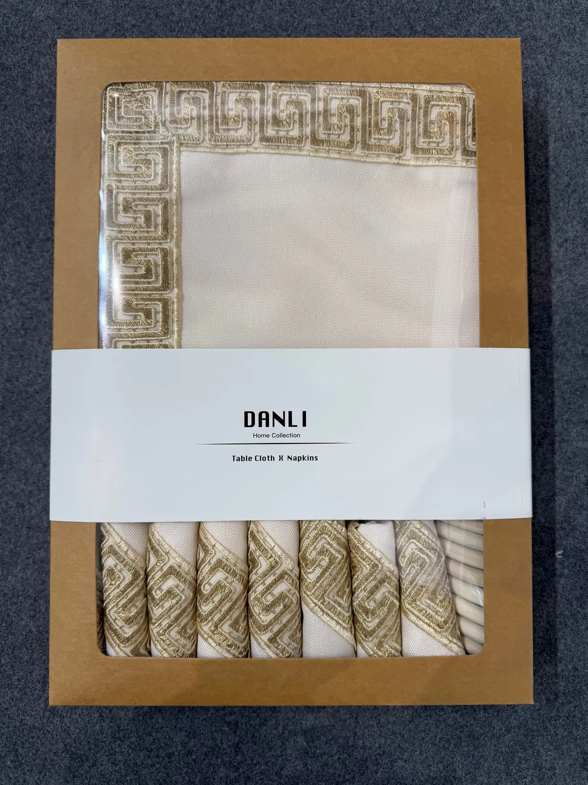 2410-H boxed tablecloth and napkin set