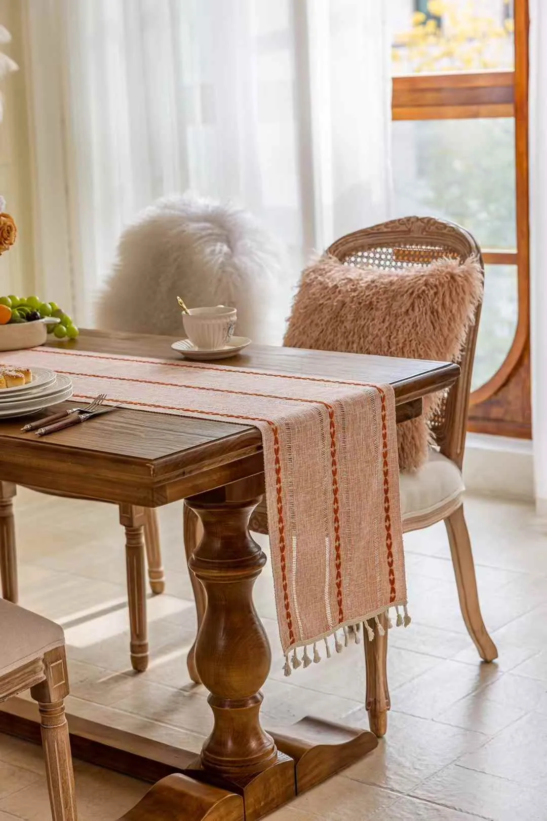 Table Runner 25